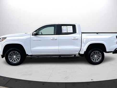 Used 2024 Chevrolet Colorado LT image 5