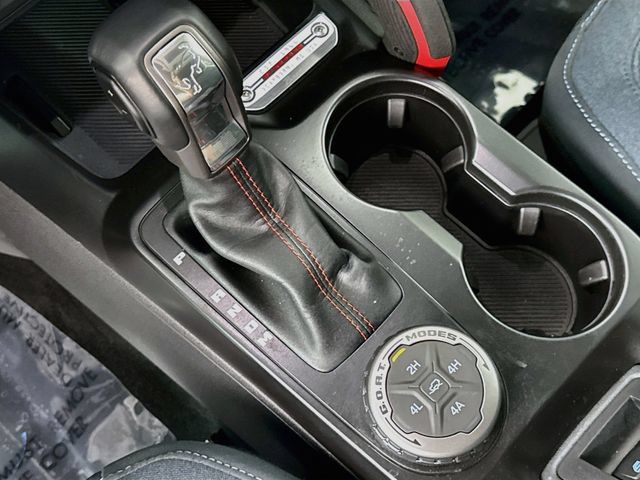 Used 2025 Ford Bronco Heritage Edition AWD/4WD image 17