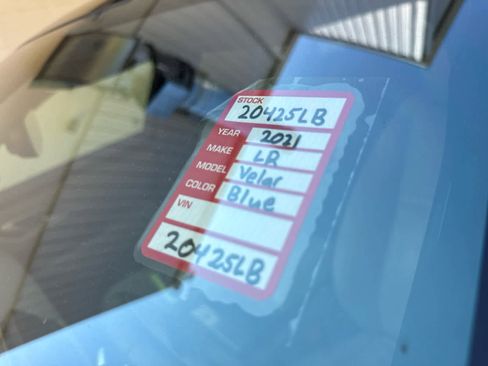 Certified 2021 Land Rover Range Rover Velar R-Dynamic S image 18