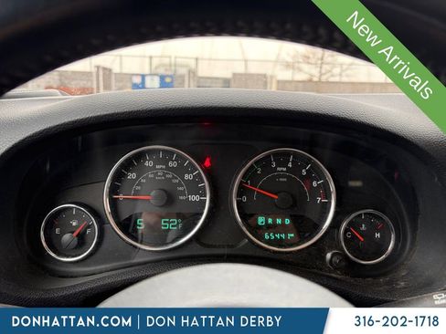 Used 2017 Jeep Wrangler Unlimited Rubicon w/ Connectivity Group image 10