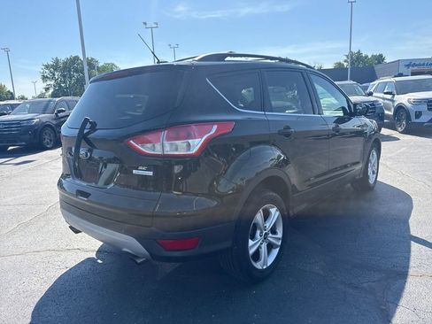 Used 2016 Ford Escape SE w/ Equipment Group 201A FWD image 7