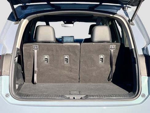 Used 2024 Honda Pilot Touring image 28