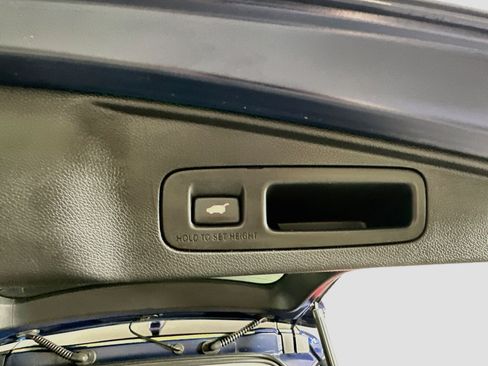 Used 2017 Honda CR-V EX-L image 29