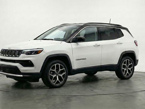 Used 2025 Jeep Compass Limited image 3