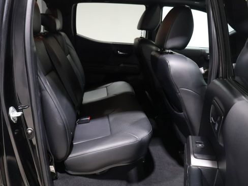 Used 2023 Toyota Tacoma TRD Sport image 21
