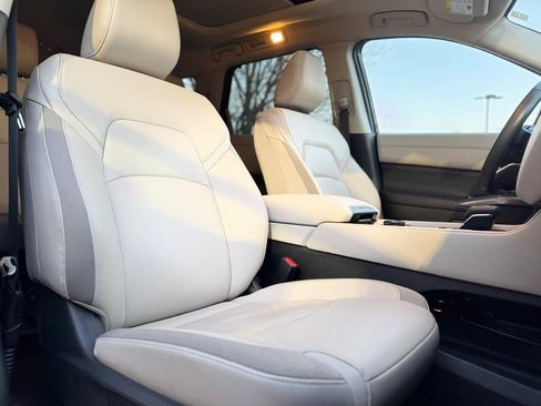 Used 2022 Nissan Pathfinder SL w/ SL Premium Package image 24