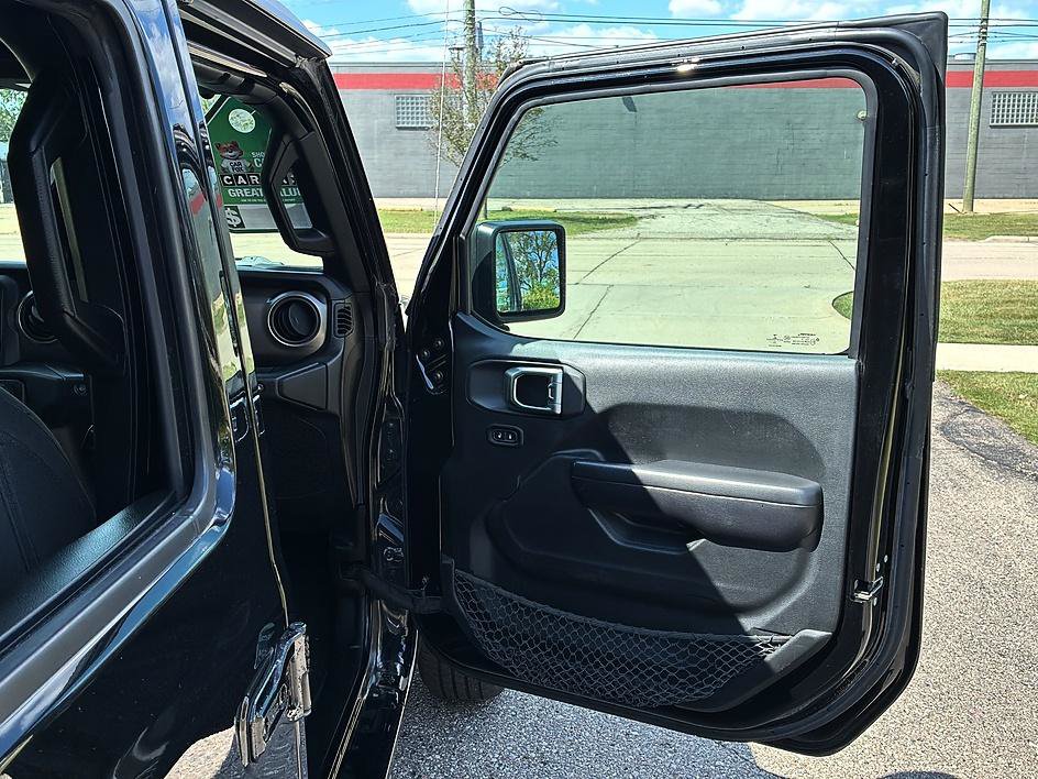 Used 2020 Jeep Wrangler Unlimited Sport S AWD/4WD image 36