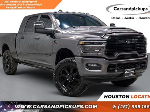 Used 2025 RAM 2500 Laramie AWD/4WD image 1