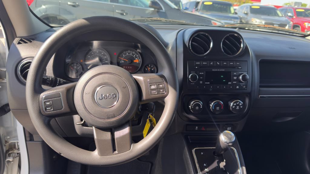 Used 2017 Jeep Patriot Sport w/ Power Value Group FWD image 13