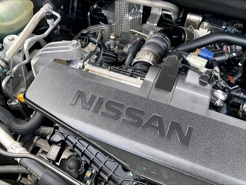 Used 2024 Nissan Rogue S FWD image 30