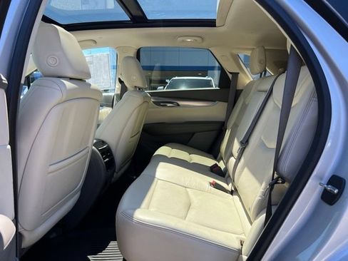 Used 2017 Cadillac XT5 Premium Luxury w/ Advanced Security Package AWD/4WD image 12