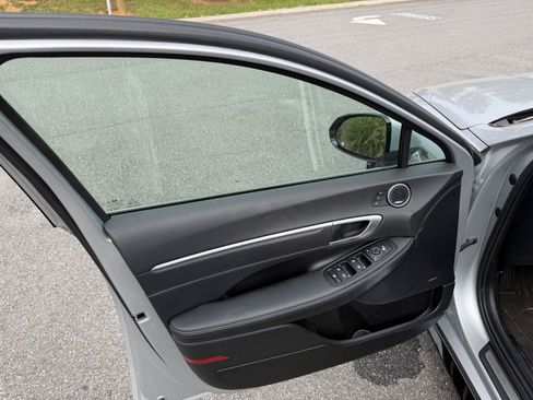 Certified 2025 Hyundai Sonata Limited FWD image 41