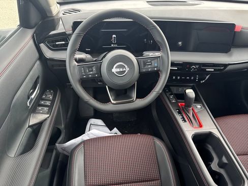 New 2026 Nissan Kicks SR image 11