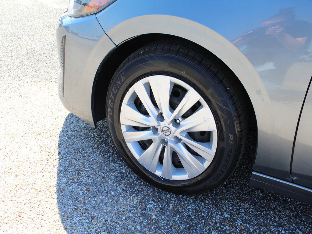 Used 2025 Nissan Sentra S FWD image 17