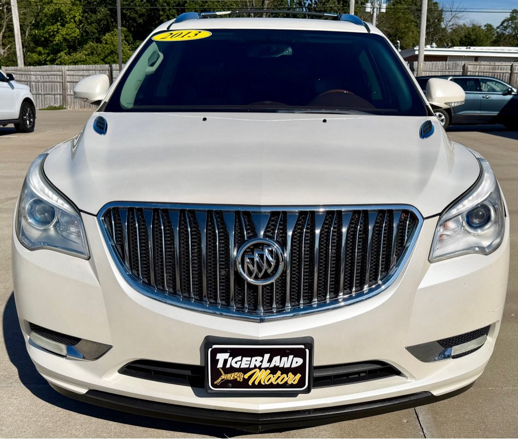 Used 2013 Buick Enclave Premium FWD image 2