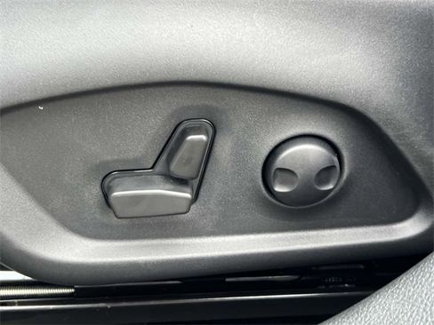 New 2025 Jeep Compass Limited w/ Elite Group image 17