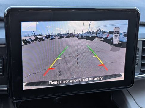 Used 2021 Ford Explorer XLT w/ Equipment Group 202A image 20