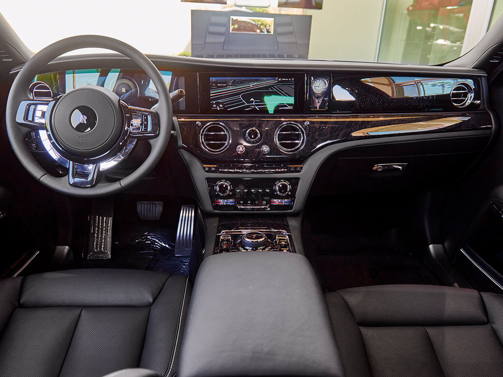 Used 2026 Rolls-Royce Ghost Extended Wheelbase AWD/4WD image 4