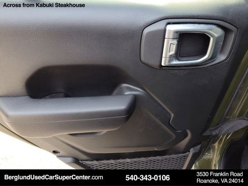 Used 2023 Jeep Wrangler Unlimited w/ 8.4" Radio Group image 33