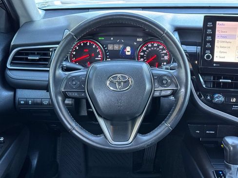 Used 2022 Toyota Camry XSE FWD image 15