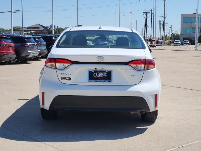 Used 2026 Toyota Corolla LE w/ LE Premium Package FWD image 13