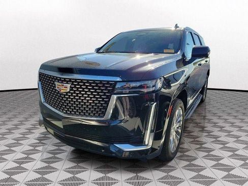 Certified 2022 Cadillac Escalade Premium Luxury RWD image 2