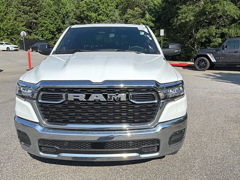 Used 2025 RAM 1500 Big Horn AWD/4WD image 3