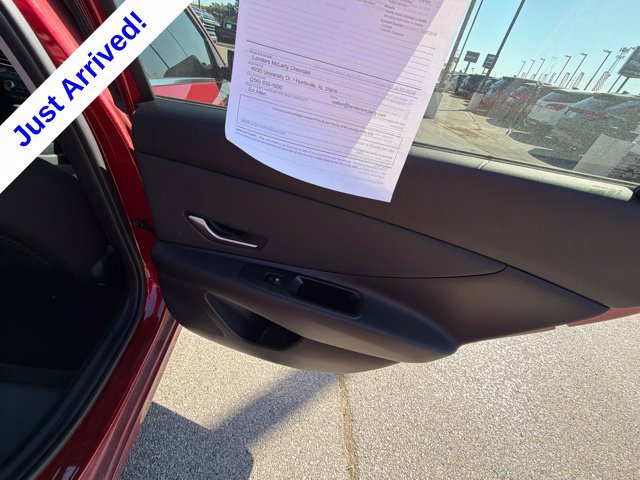 Used 2025 Hyundai Elantra SEL FWD image 29