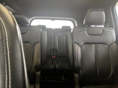 Used 2021 Jeep Grand Cherokee L Overland w/ Luxury Tech Group IV image 35