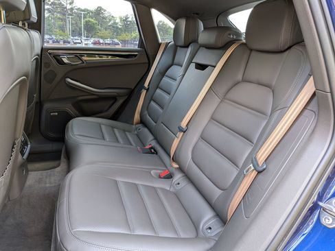 Certified 2024 Porsche Macan S AWD/4WD image 25
