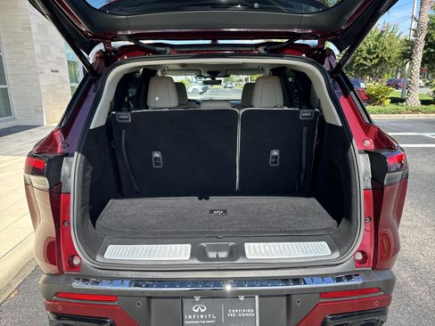 Certified 2023 INFINITI QX60 Luxe w/ Cargo Package FWD image 6