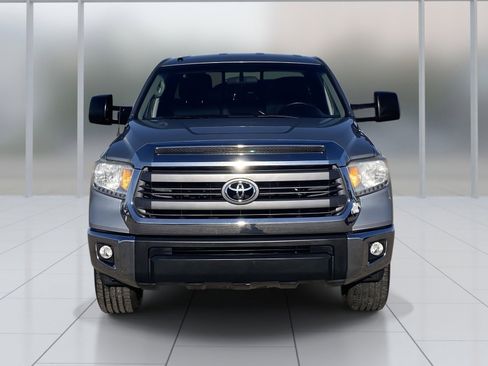 Used 2015 Toyota Tundra SR5 image 9
