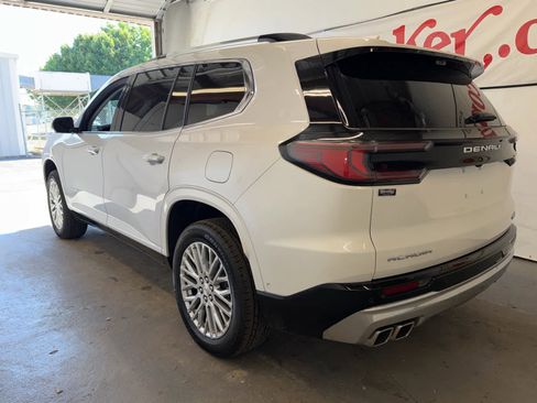 Used 2024 GMC Acadia Denali w/ Super Cruise Package image 10