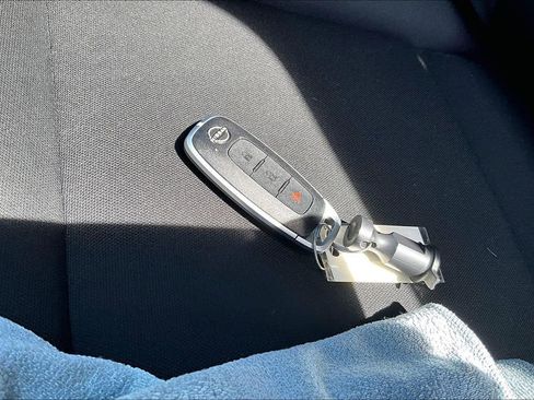Used 2023 Nissan Rogue S AWD/4WD image 11