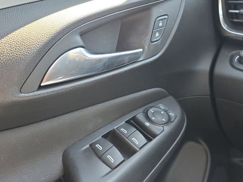 Used 2024 Buick Envista Preferred FWD image 11