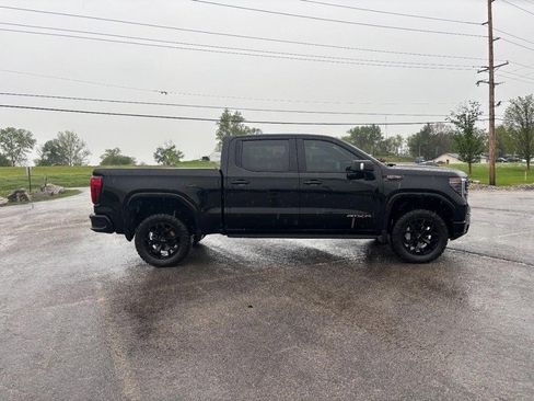Used 2023 GMC Sierra 1500 AT4X image 6
