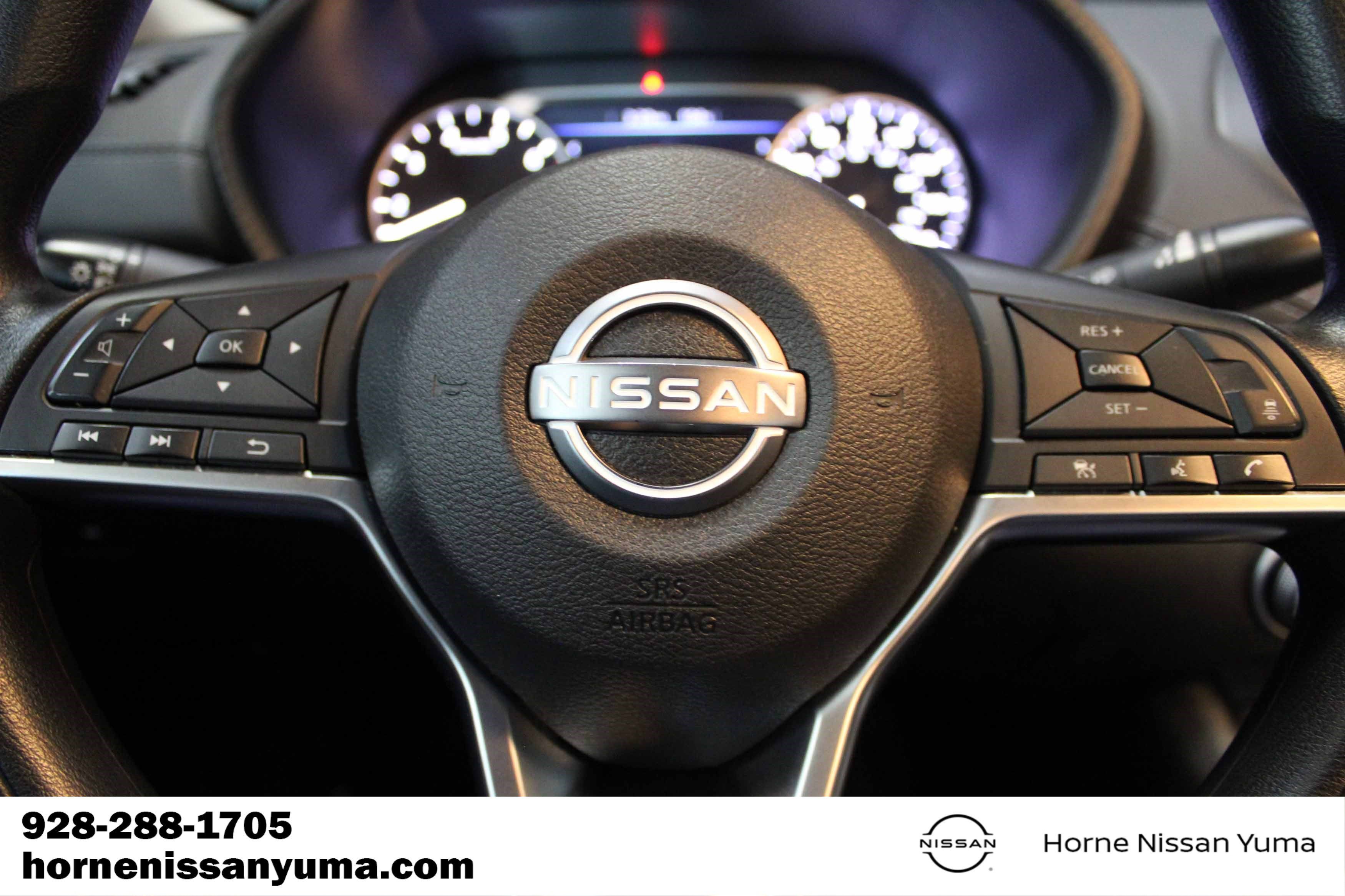 Used 2024 Nissan Sentra SV FWD image 9
