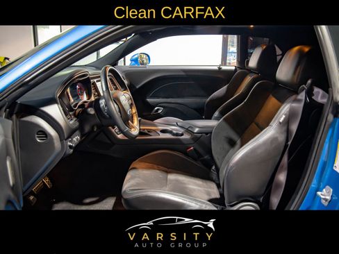 Used 2023 Dodge Challenger R/T w/ Plus Package image 10