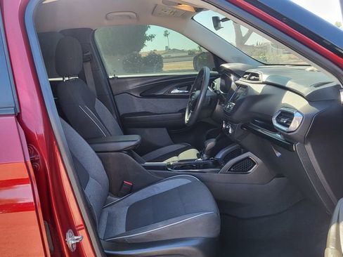 Used 2021 Chevrolet TrailBlazer LT AWD/4WD image 15