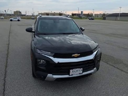 Used 2023 Chevrolet TrailBlazer LT FWD image 4