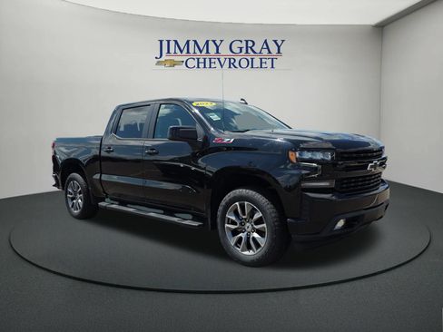 Used 2022 Chevrolet Silverado 1500 RST w/ Convenience Package II AWD/4WD image 7