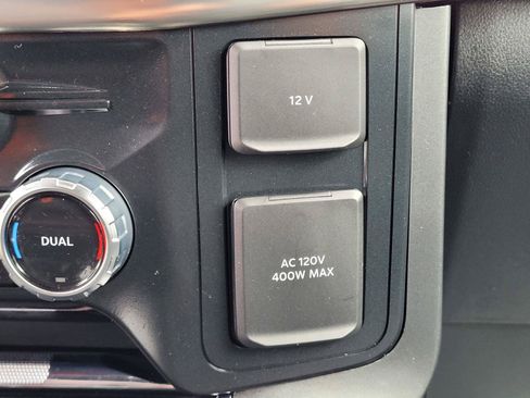 Used 2023 Ford F150 Lariat AWD/4WD image 17