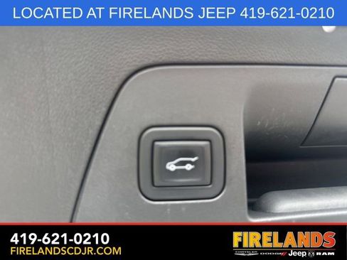 Used 2023 Buick Envision Preferred w/ Sport Touring Package AWD/4WD image 12