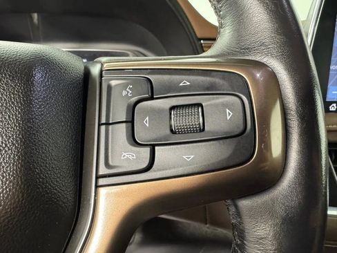 Used 2021 Chevrolet Suburban High Country w/ Premium Package AWD/4WD image 16