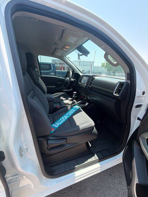 Certified 2024 Nissan Frontier SV AWD/4WD image 14
