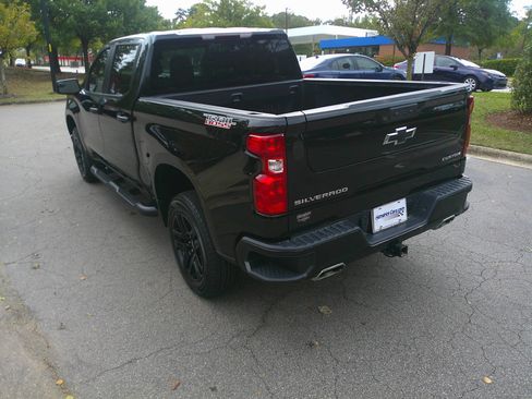 Used 2024 Chevrolet Silverado 1500 Custom Trail Boss image 9