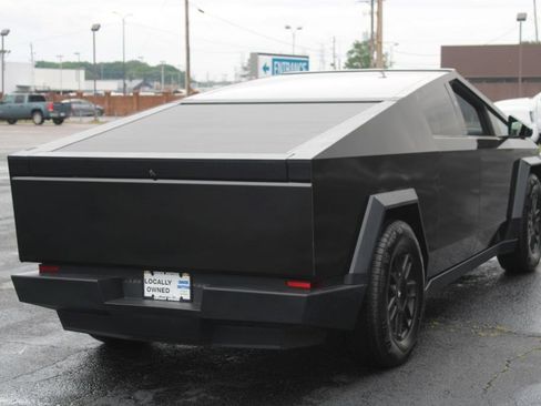 Used 2024 Tesla Cybertruck Cyberbeast AWD/4WD image 14