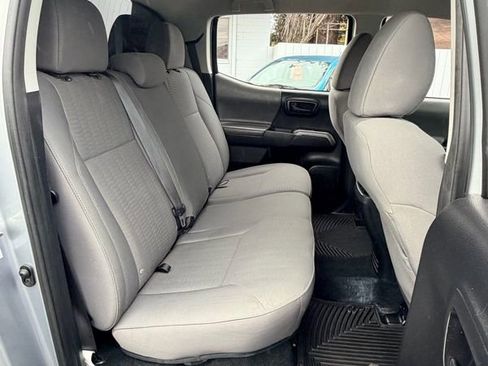 Used 2019 Toyota Tacoma SR5 image 16