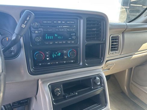 Used 2004 GMC Sierra 2500 SLT w/ Skid Plate Package AWD/4WD image 15