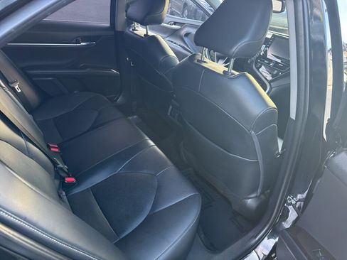 Used 2022 Toyota Camry XSE image 19